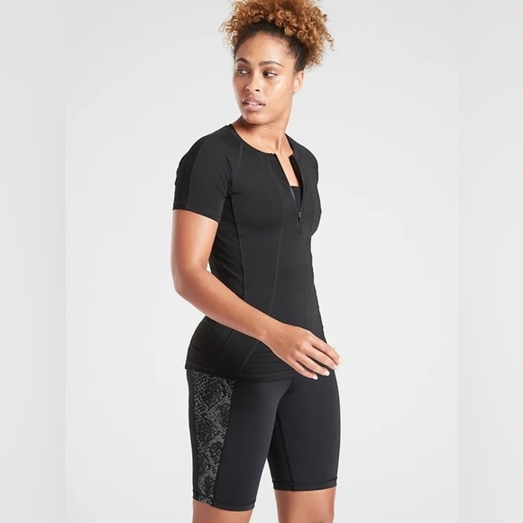 Athleta Women's Pacifica Black Short Sleeve 1/4 Zip Tee S UPF Casual Activewear - Picture 1 of 7